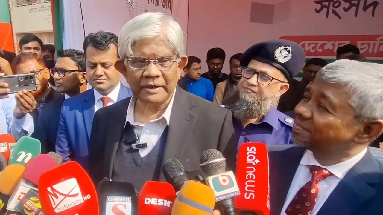 অর্থনীতিকে আইসিইউ থেকে কেবিনে স্থানান্তর করা হয়েছে: অর্থ উপদেষ্টা