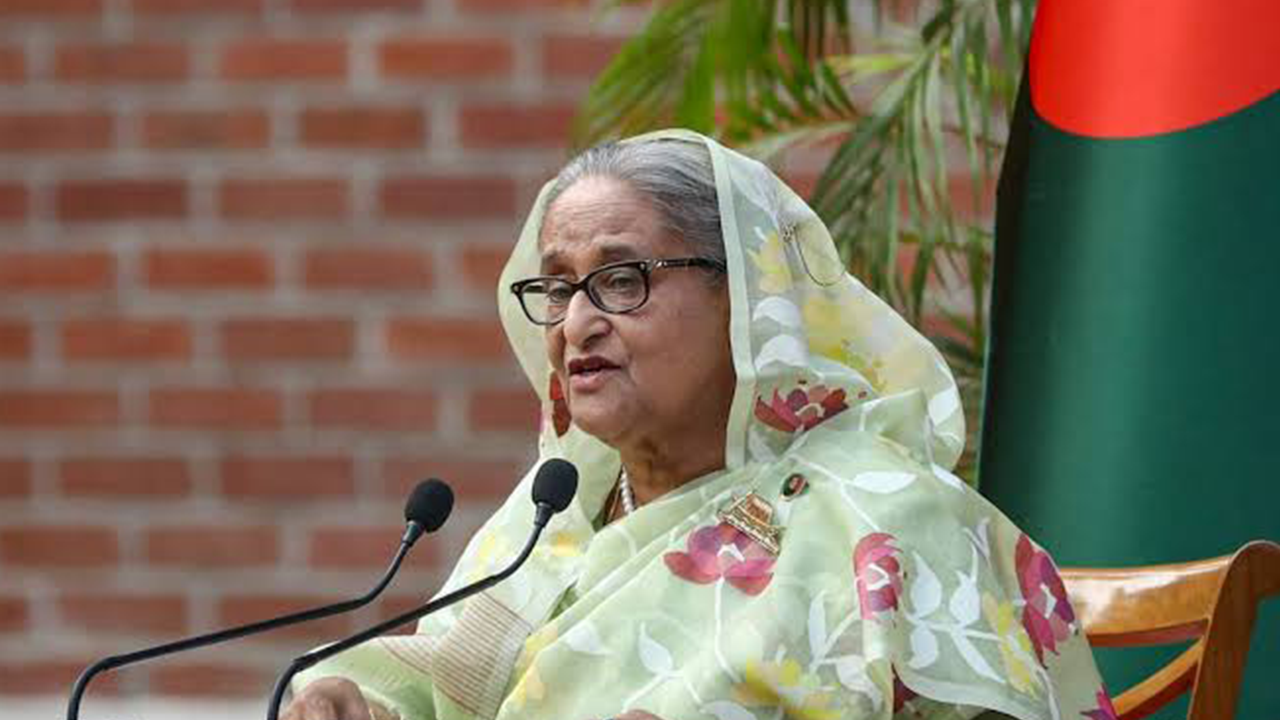 সাবেক প্রধানমন্ত্রী শেখ হাসিনা ছবি: রয়টার্স
