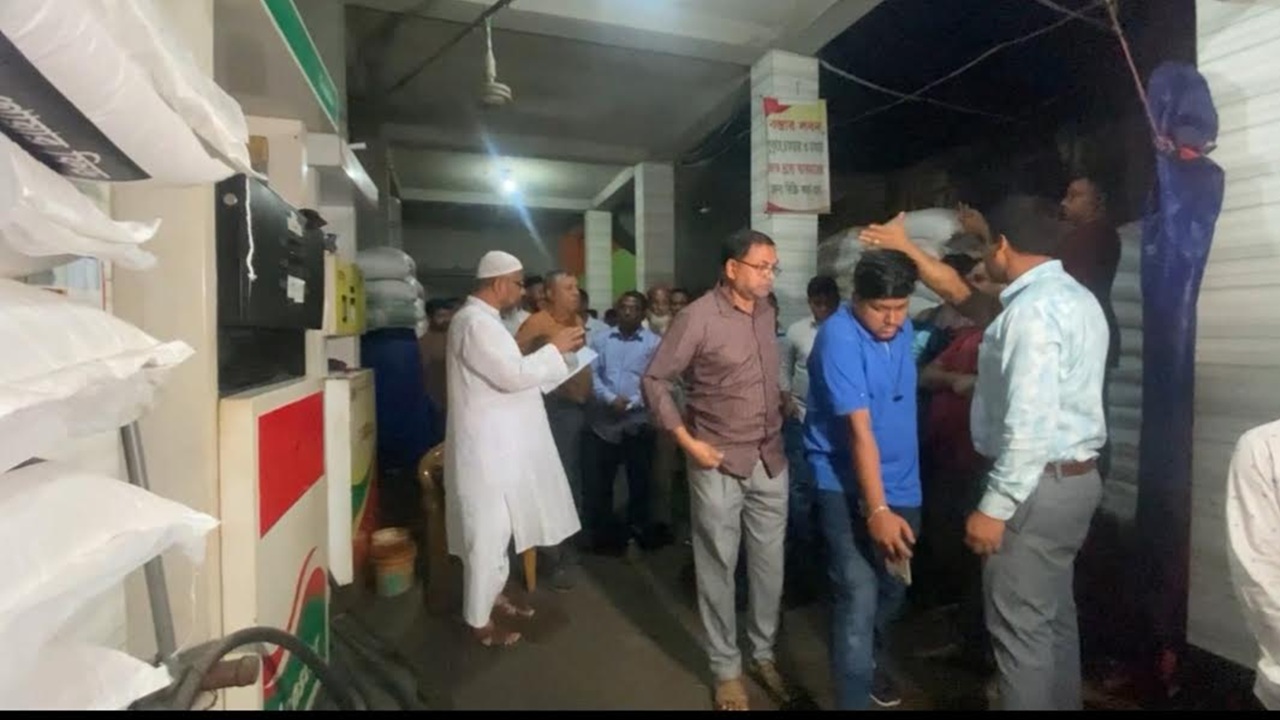 ভবনের নিচতলায় ট্যাংক বানিয়ে ২৫ হাজার লিটার তেল মজুত