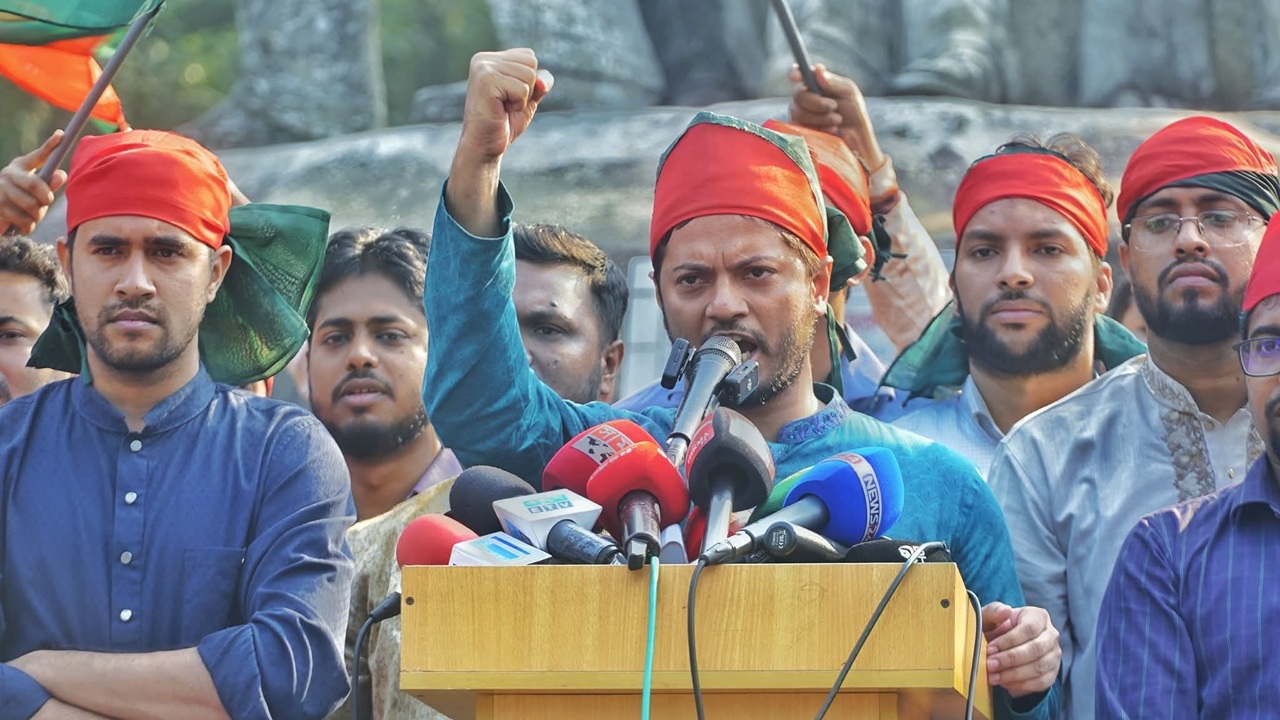 নব্য ফ্যাসিস্ট হয়ে উঠলে ডাবল লাল কার্ড দেখাবে ছাত্রসমাজ: শিবির সভাপতি