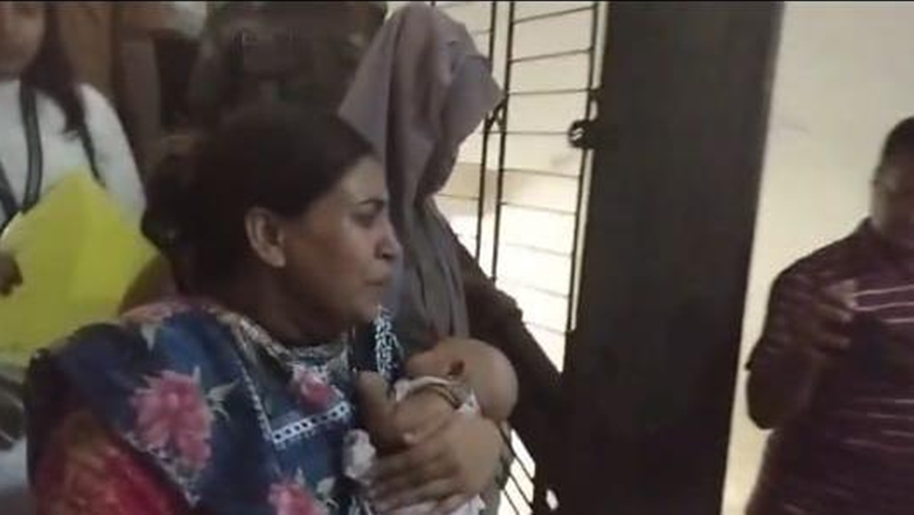 দেড় মাসের বাচ্চাসহ কারাগারে পাঠানো হলো যুব মহিলা লীগ নেত্রীকে