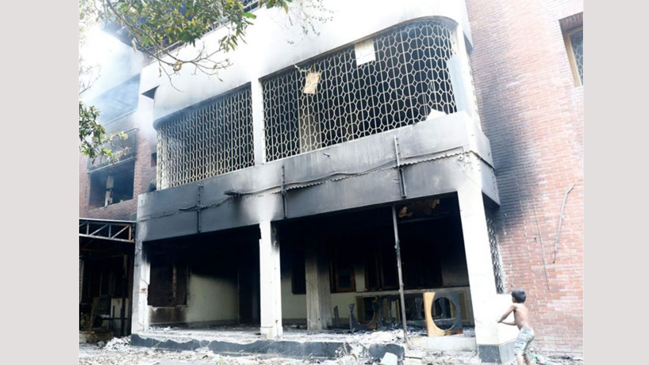 'সুধা সদনে' থেকে যুবকের মরদেহ উদ্ধার