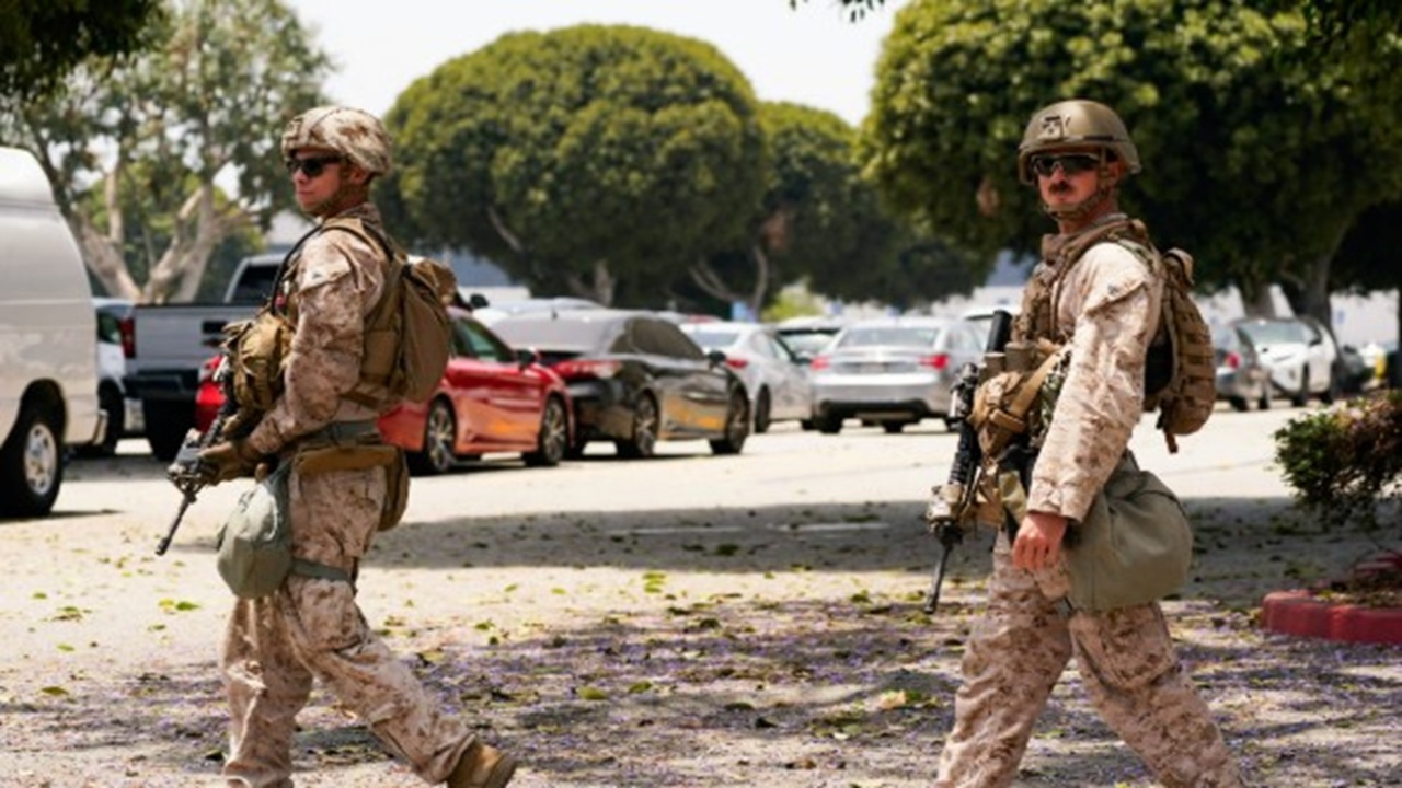 ইরান ‘দখল’ করতে পারে আমেরিকা, পাঠাচ্ছে আড়াই হাজার সেনা