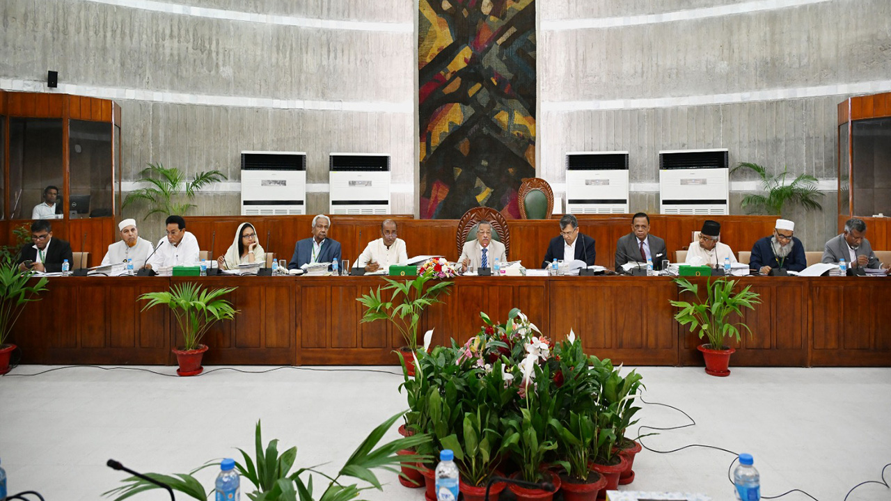 অন্তর্বর্তী সরকারের অধ্যাদেশ নিয়ে কতটা এগোলো বিশেষ কমিটি