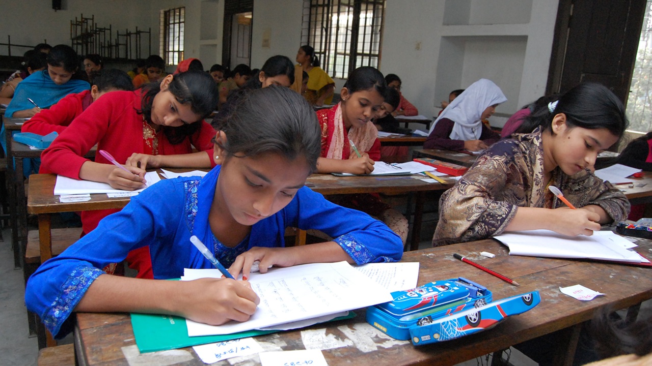 অভিন্ন শিক্ষা ব্যবস্থা: সময়ের দাবি