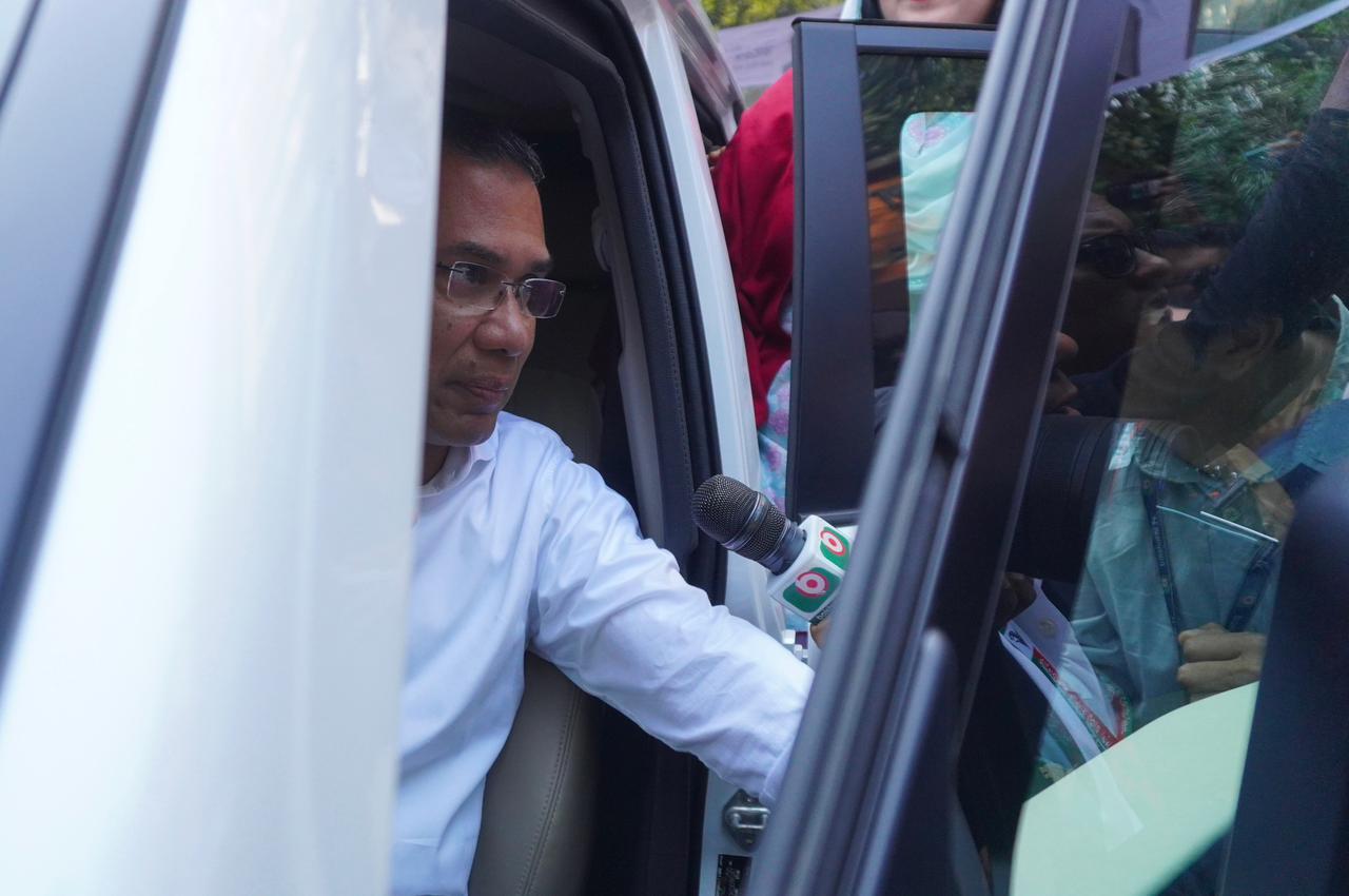 শান্তিপূর্ণ পরিবেশে চলছে ত্রয়োদশ সংসদ নির্বাচনের ভোটগ্রহণ