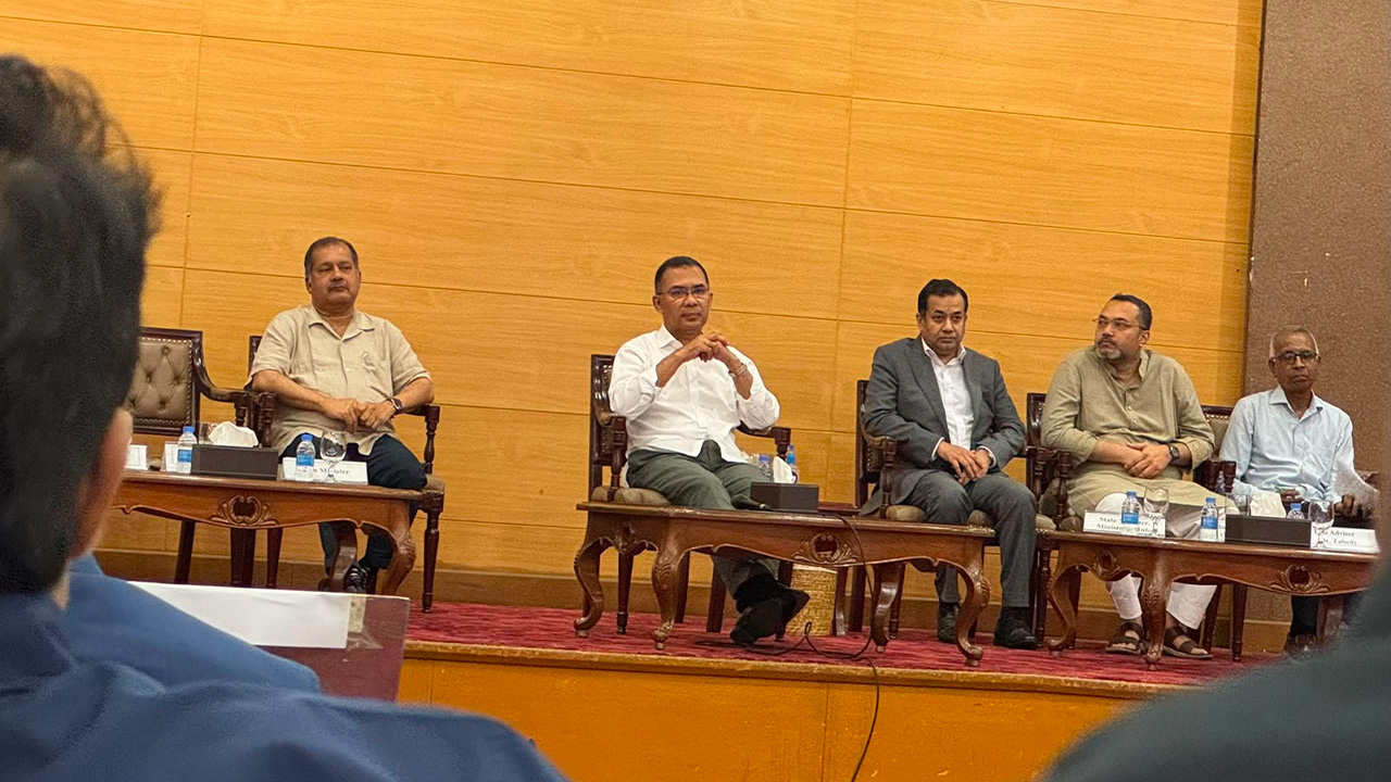 সমস্যার সমাধানে আমাদের বিকল্প পথ খুঁজতে হবে: প্রধানমন্ত্রী