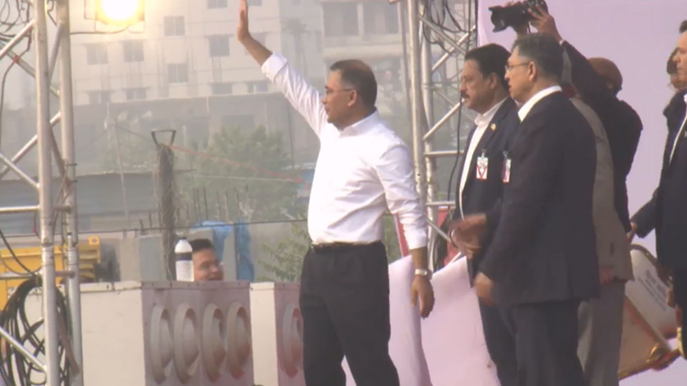 সংবর্ধনা মঞ্চে তারেক রহমান