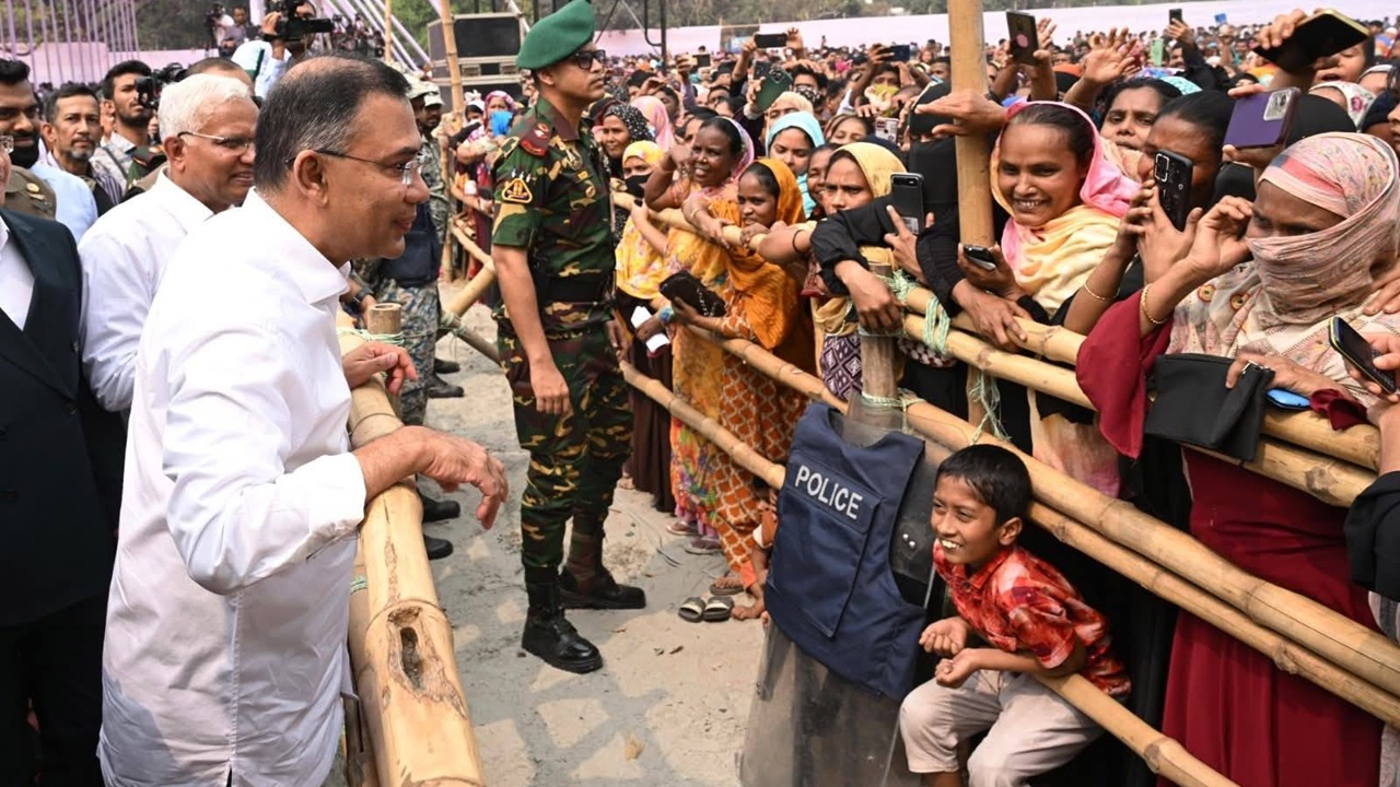 সবাইকে ধৈর্যের সঙ্গে পরিস্থিতি মোকাবিলার অনুরোধ করছি: প্রধানমন্ত্রী