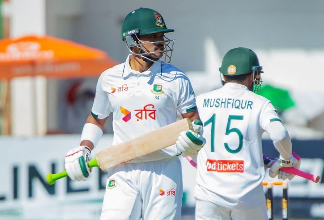ইনিংস পরাজয়ের দুয়ারে বাংলাদেশ