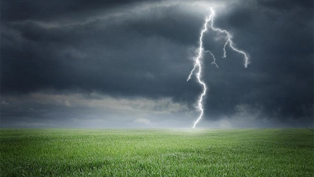 বজ্রপাতে ৫ জেলায় ১১ জনের মৃত্যু