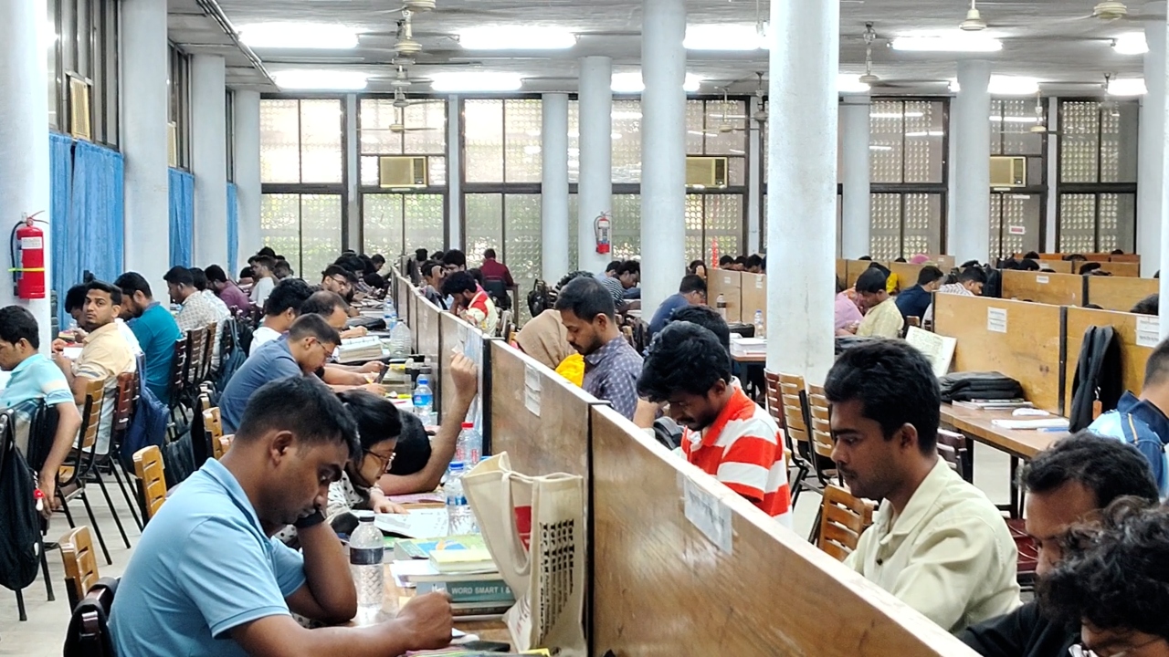 জেলায় জেলায় বিশ্ববিদ্যালয়, নাকি প্রয়োজনভিত্তিক উচ্চশিক্ষা?