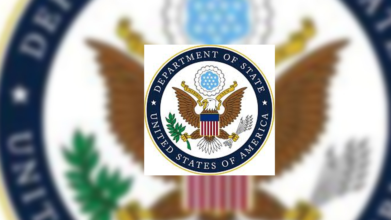 অভিবাসী ভিসা স্থগিত করলেও ভিজিটর ভিসা চালু রেখেছে  আমেরিকা