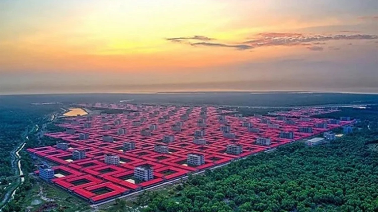 ভাসানচর থেকে পালানো শিশুসহ ৩৭ রোহিঙ্গা আটক