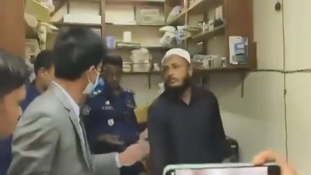 লক্ষ্মীপুরে দাঁড়িপাল্লার জাল ভোটের সিলসহ গ্রেপ্তার ১