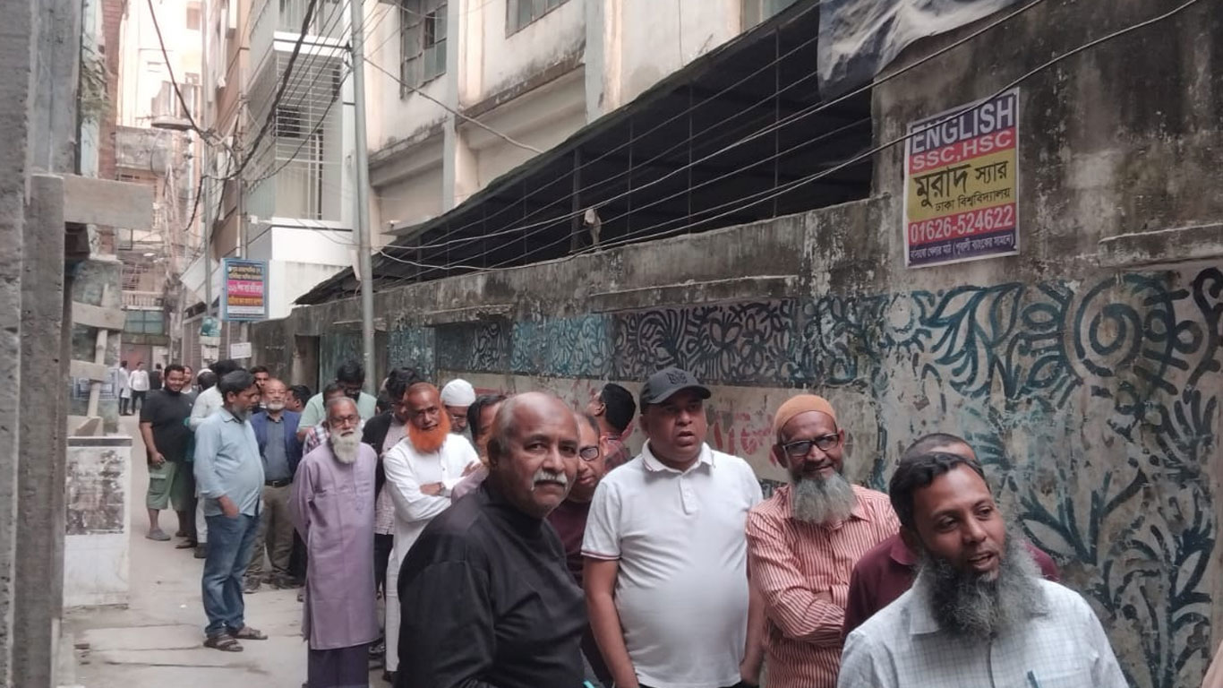 ত্রয়োদশ জাতীয় সংসদ নির্বাচন: ভোটগ্রহণ শুরু