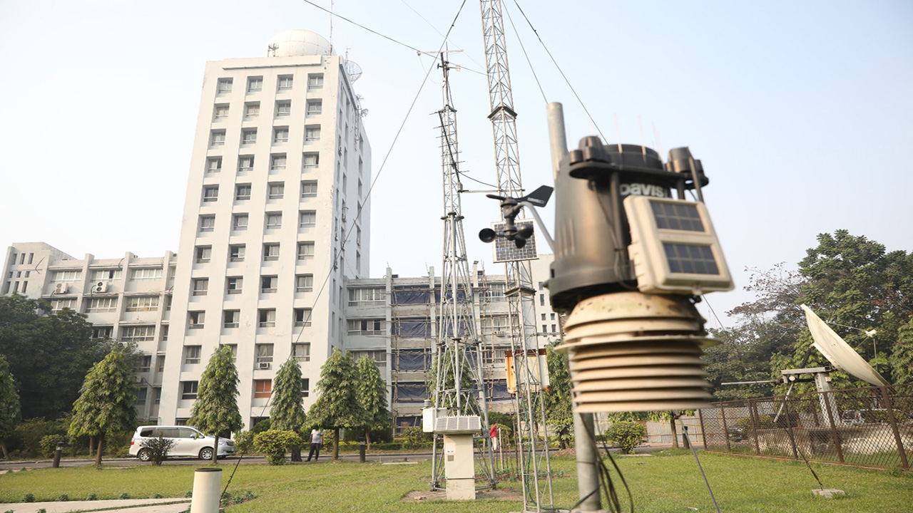 ঝড়-ভারী বৃষ্টির আভাস আবহাওয়া অফিসের