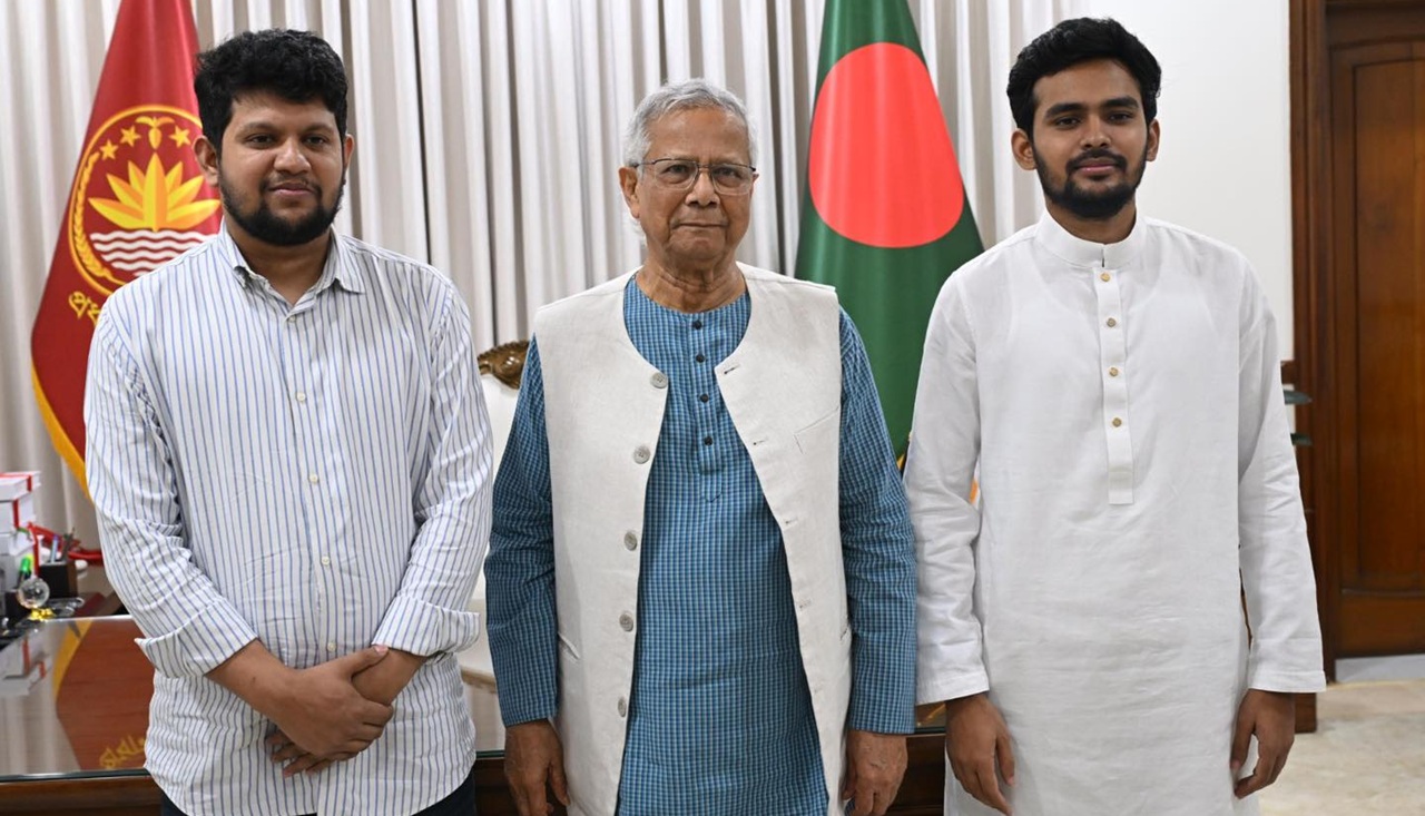 ডিপ স্টেট কি তাহলে শুধু ছাত্র উপদেষ্টাদের সঙ্গেই যোগাযোগ করেছিল?