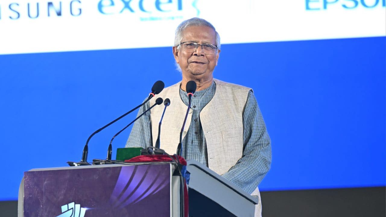 বয়স্ক প্রজন্ম তরুণদের নেতৃত্ব দিতে পারছে না: ড. ইউনূস